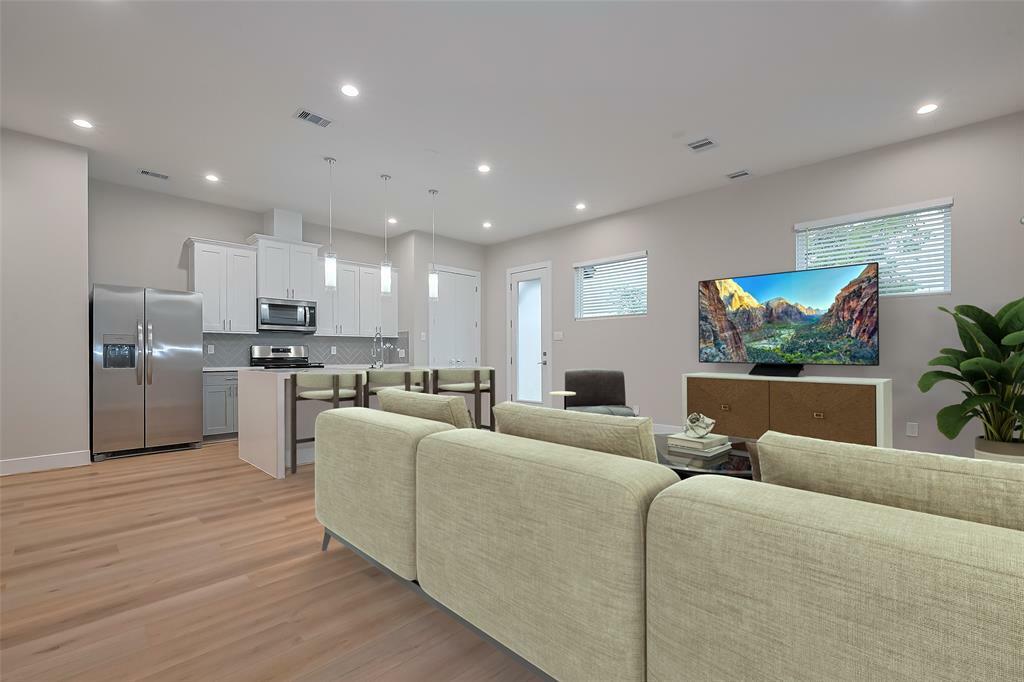 Property Photo: 8108 Esther Acres Lane TX 77088
