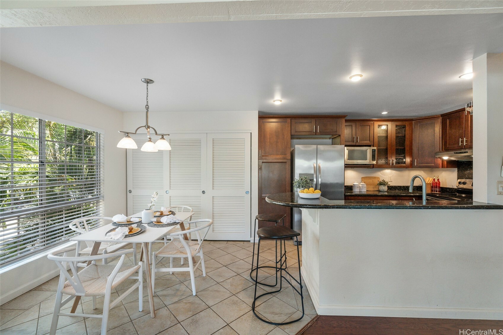 Property Photo: 492 Mananai Place 13R HI 96818