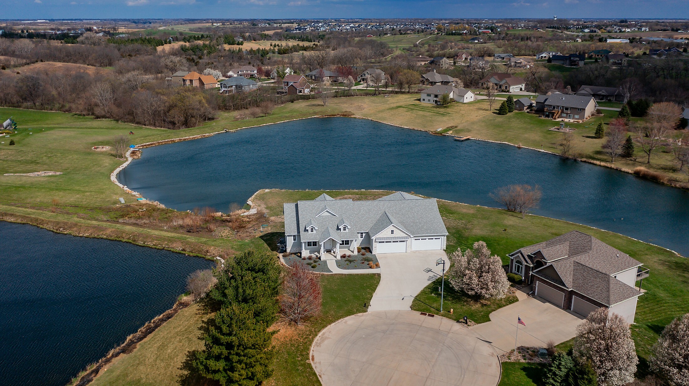 Property Photo: 3325 N Doe Run Drive IA 50061