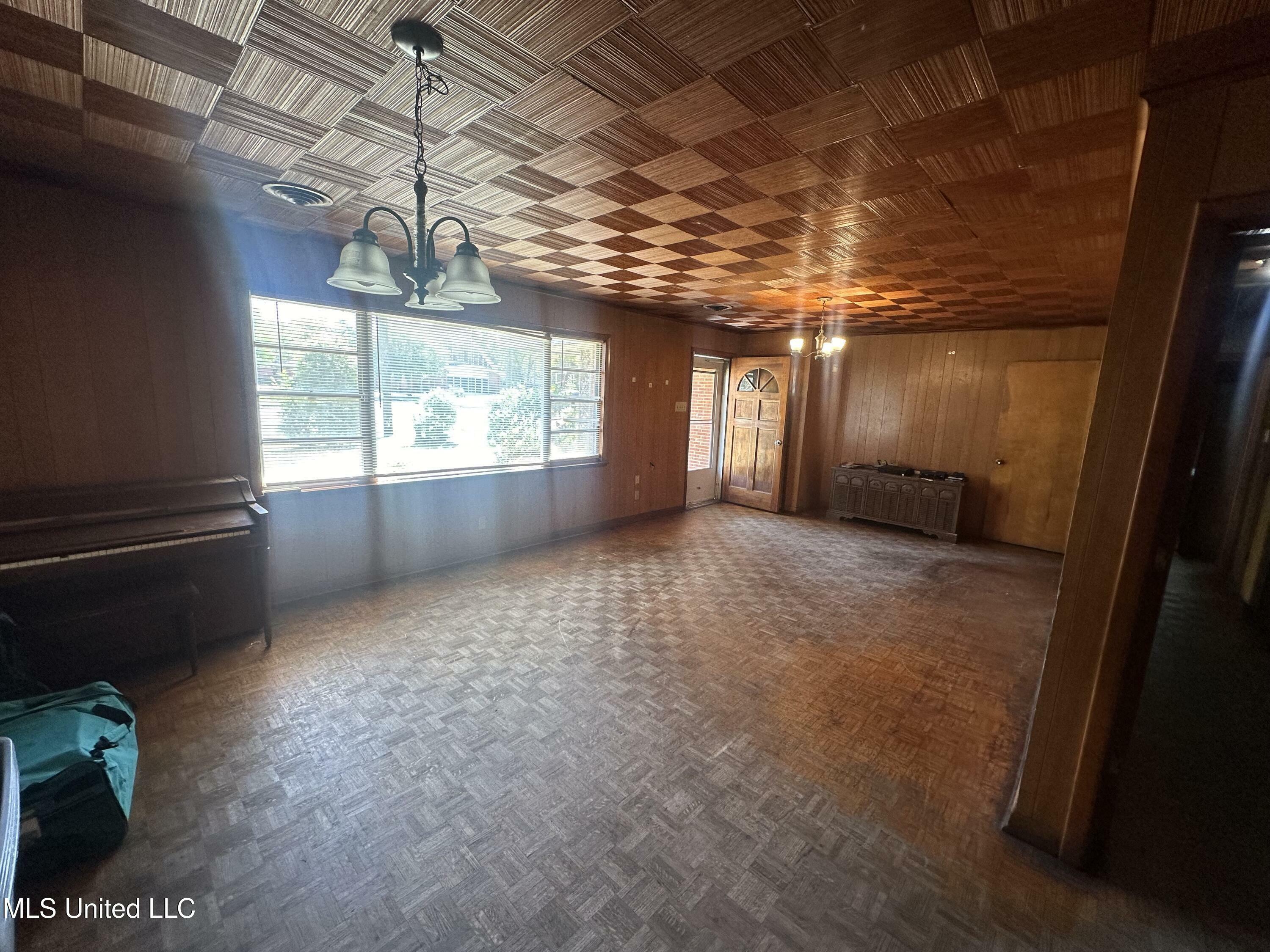 Property Photo: 2113 30th Avenue MS 39501