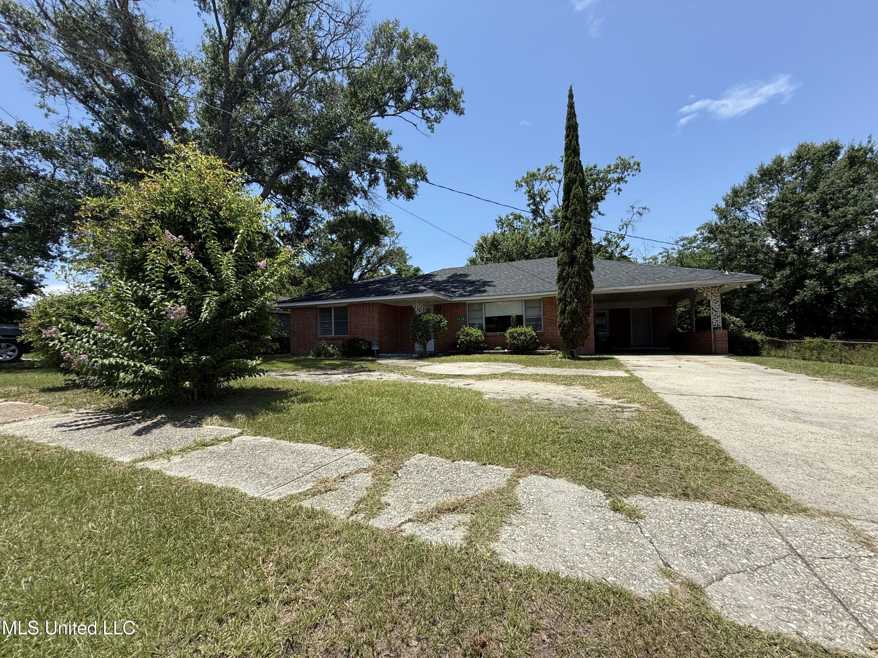 Property Photo: 2113 30th Avenue MS 39501