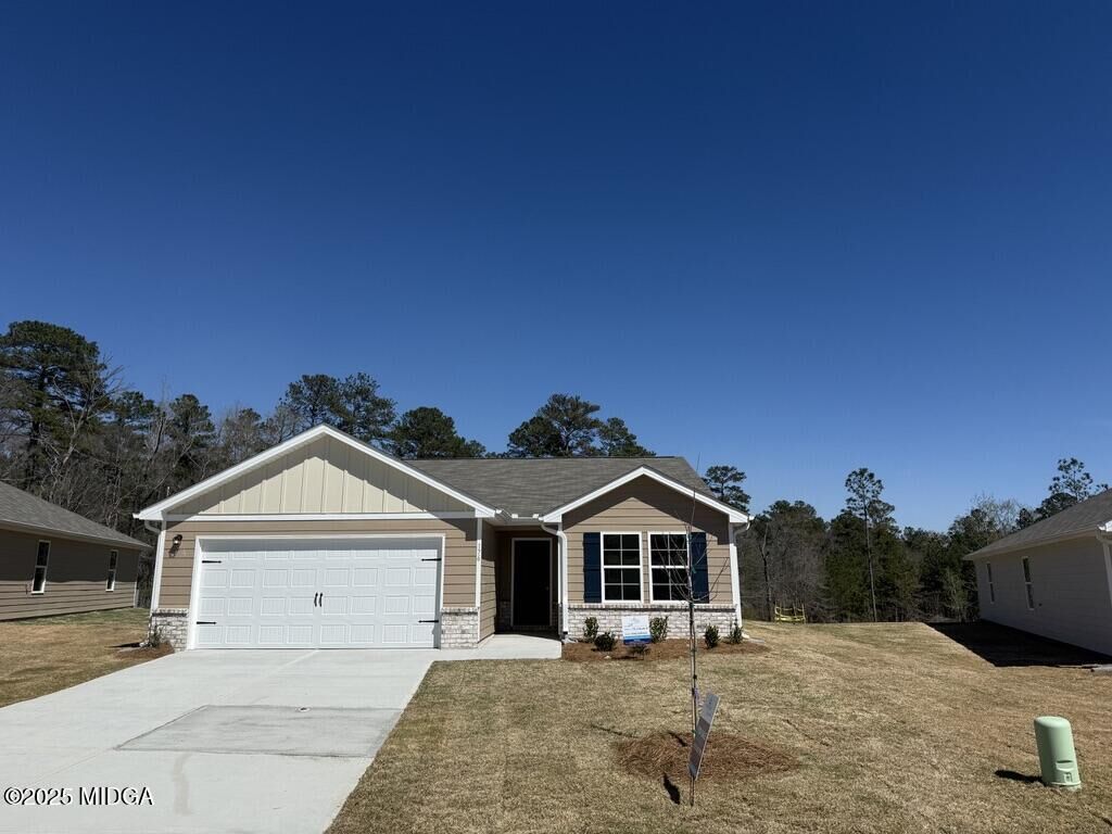 Property Photo:  176 Lochwolde Drive  GA 31220 