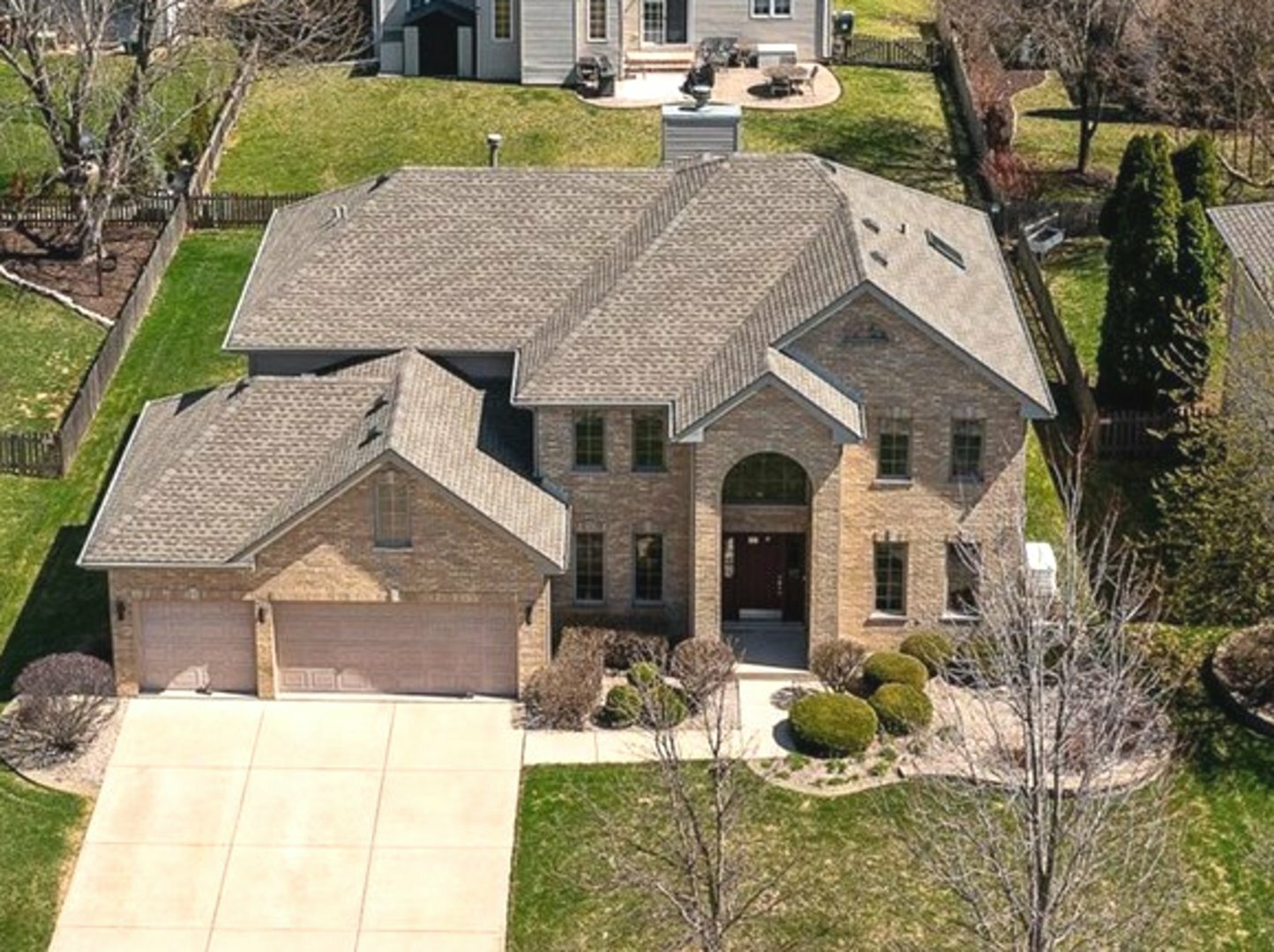 Property Photo: 406 Camden Circle IL 60543