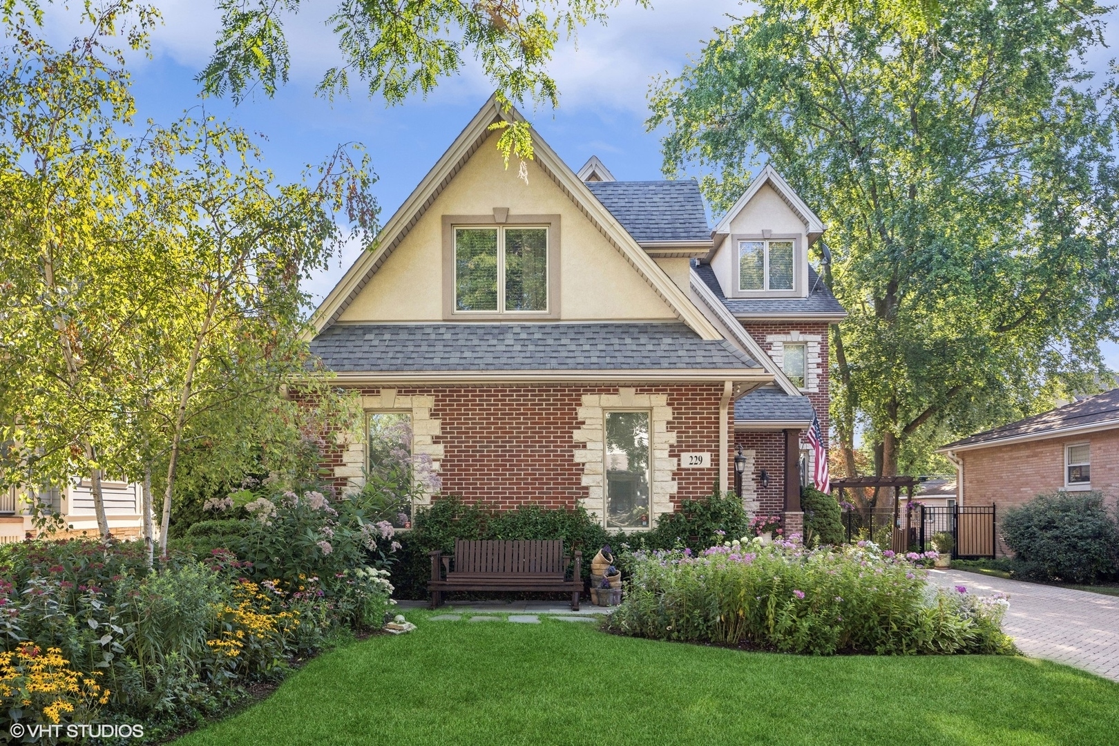 Property Photo: 229 9th Avenue IL 60525