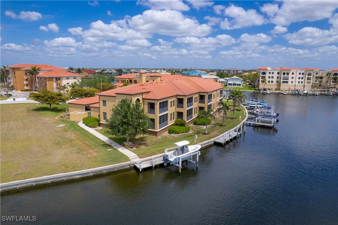 Property Photo: 3334 Purple Martin Drive 214 FL 33950