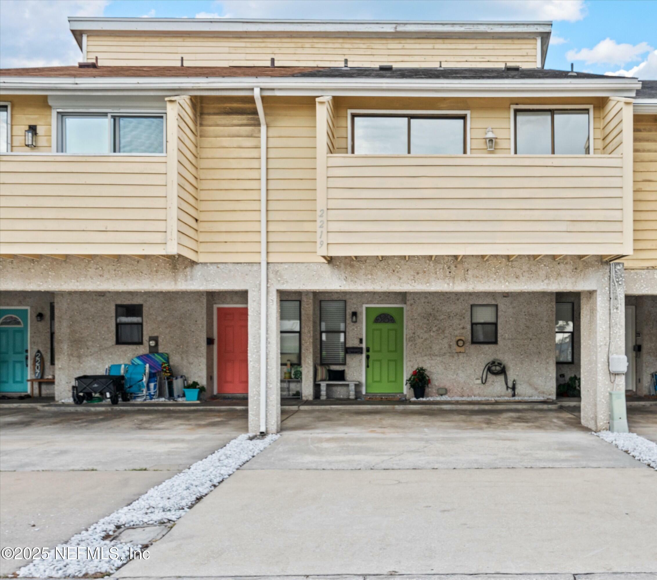 Property Photo: 2219 Gorden Avenue FL 32250