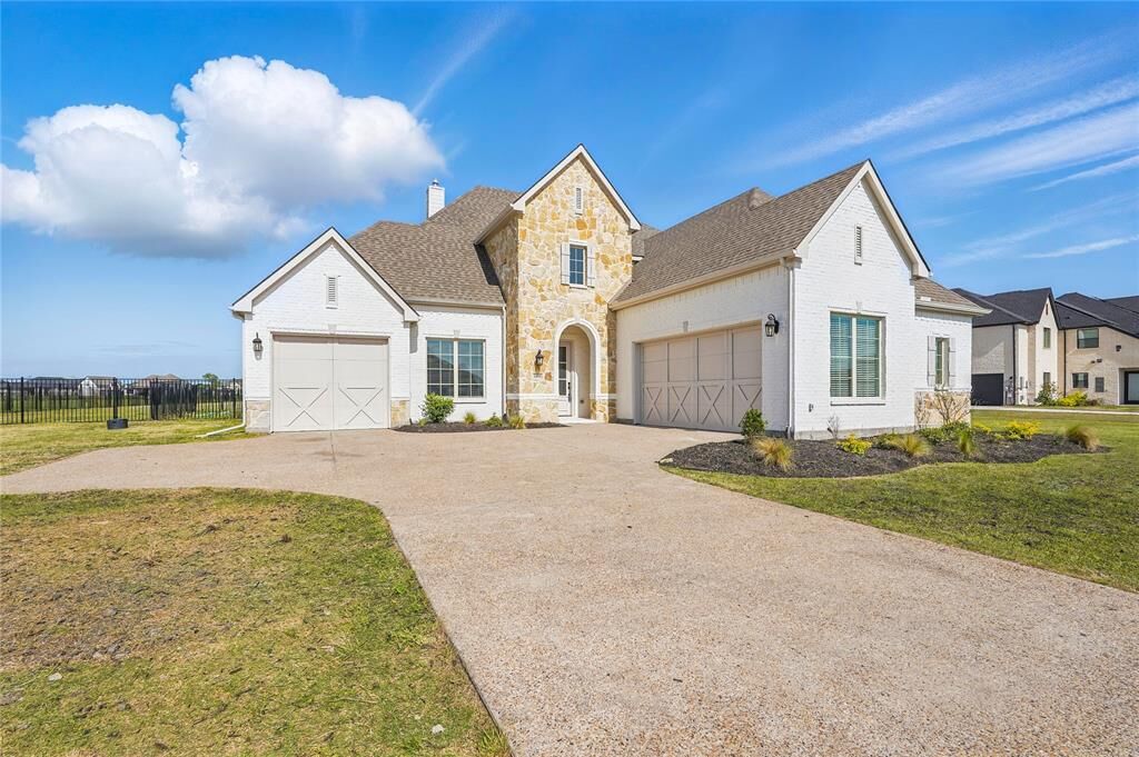 Property Photo:  1090 Peppy San Drive  TX 75002 