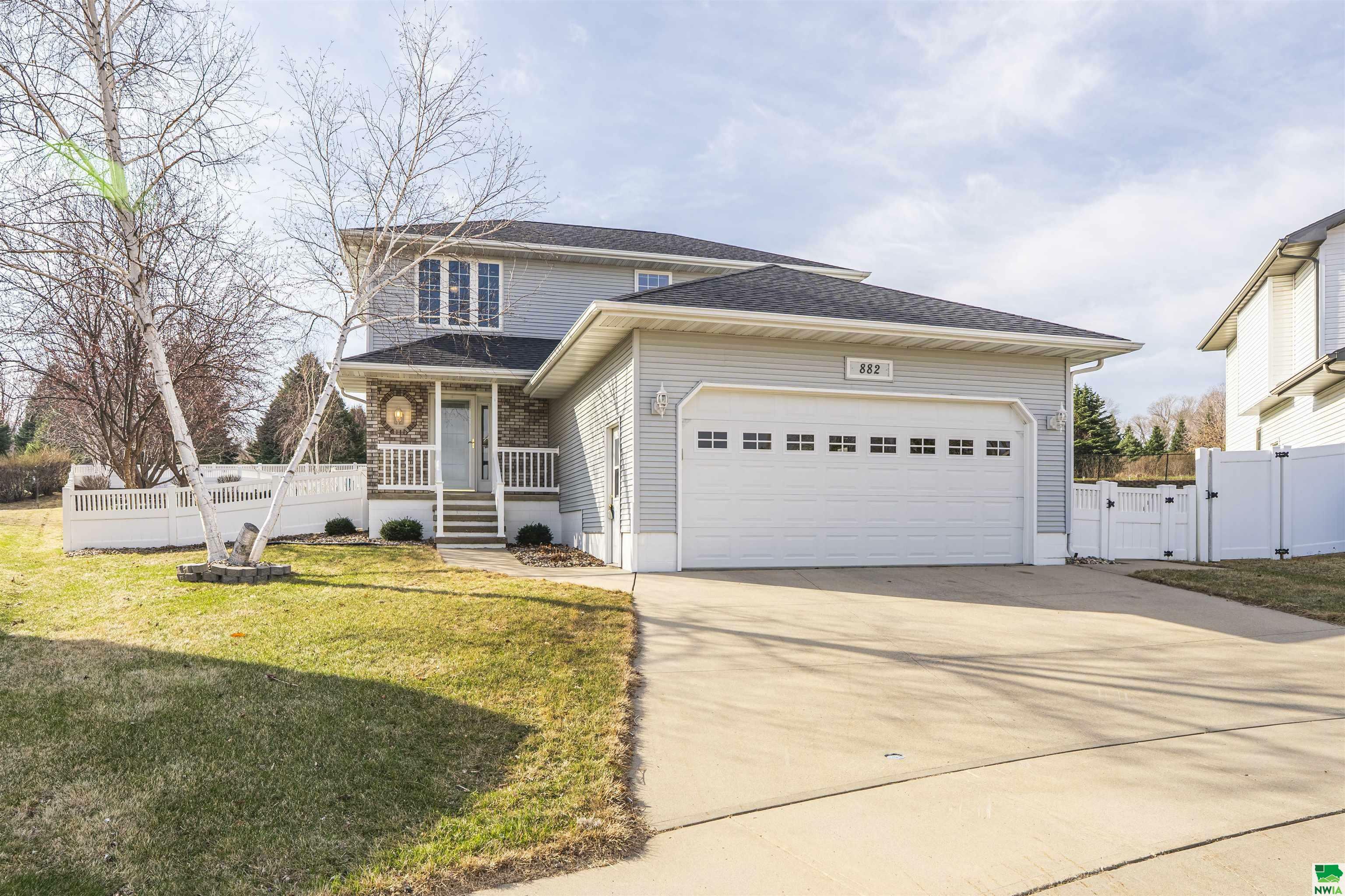 Property Photo: 882 Ann Avenue IA 51031