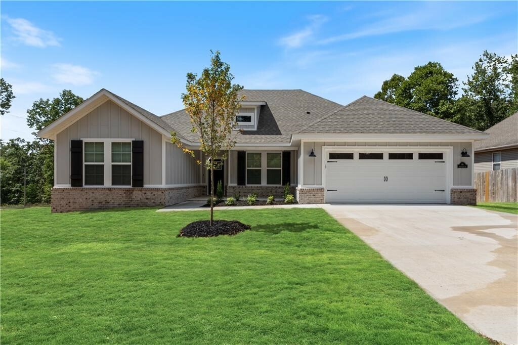 Property Photo: 3 Stratton Lane AR 72714