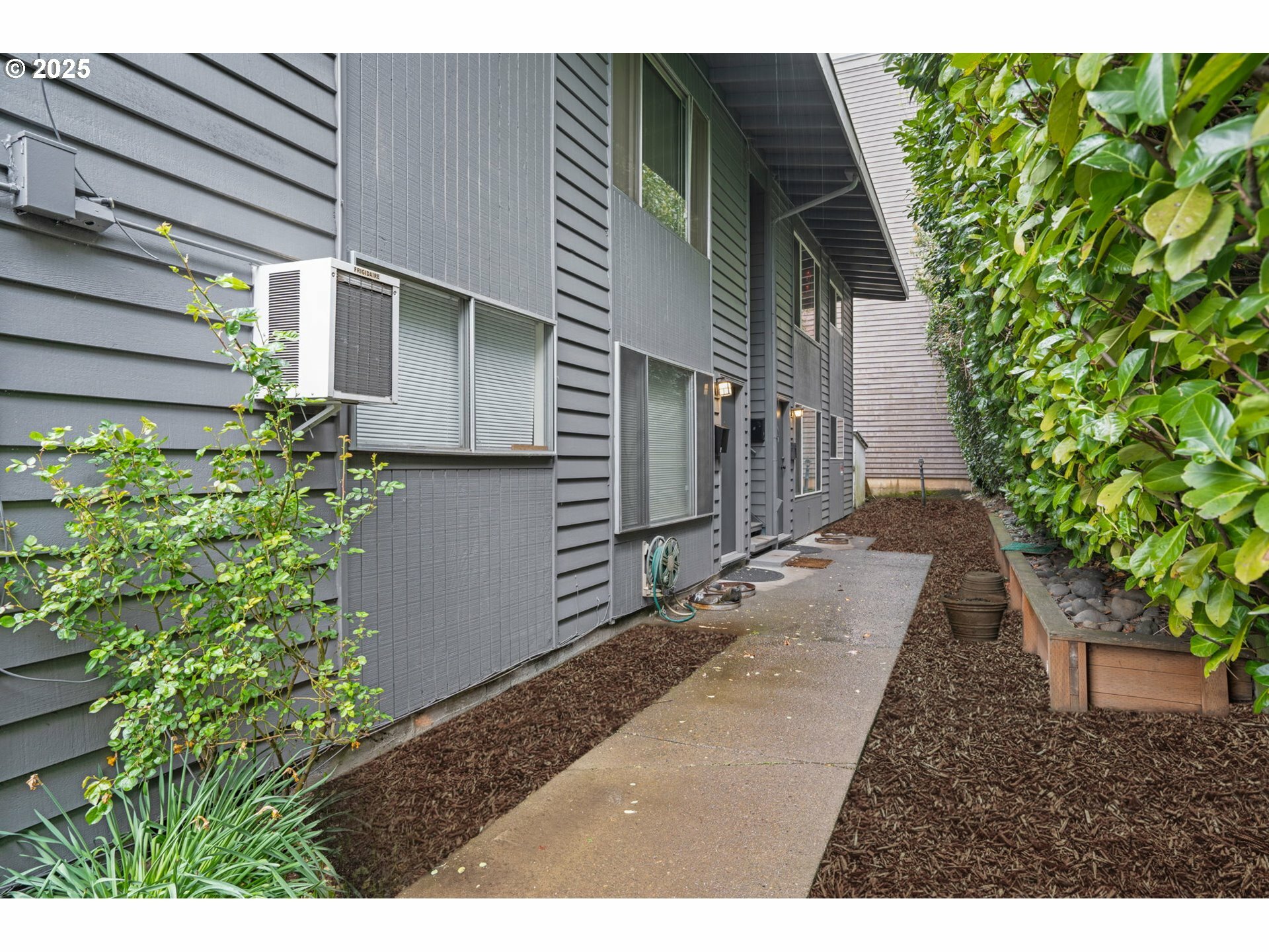 Property Photo: 1543 SE Carlton St OR 97202