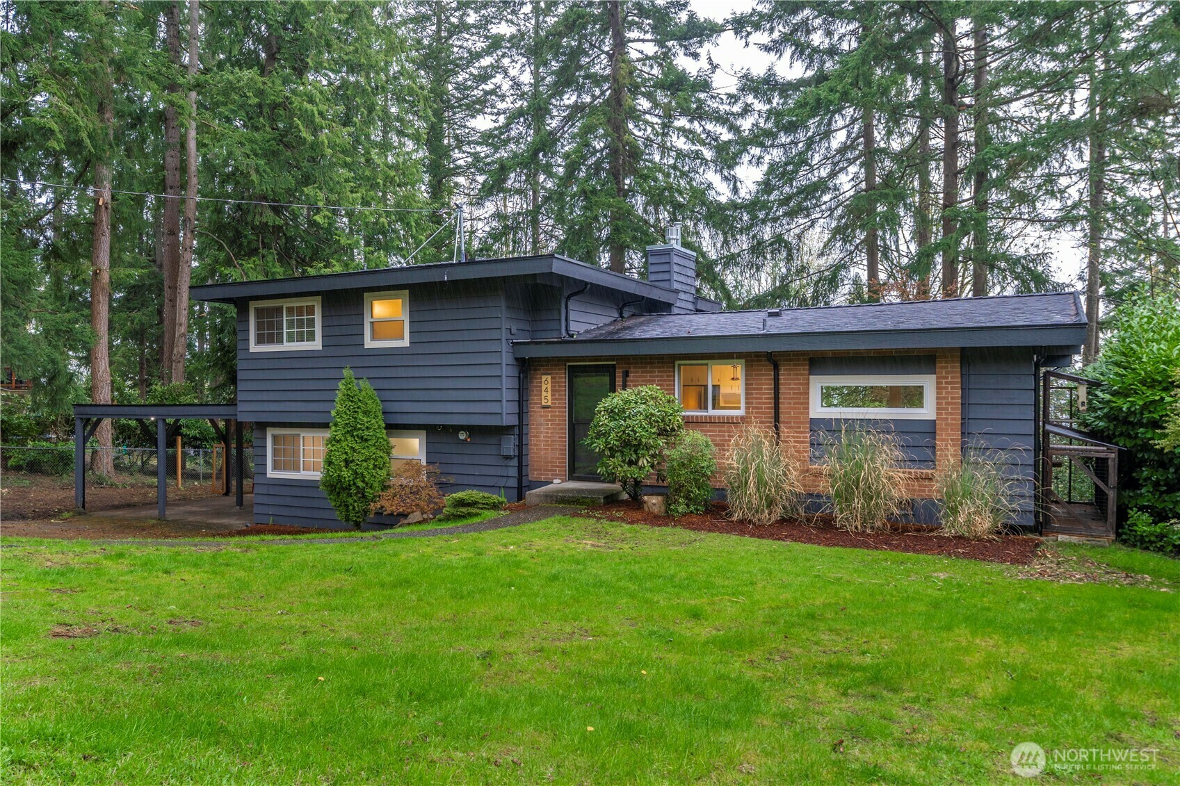 Property Photo: 645 Mount Fury Circle SW WA 98027