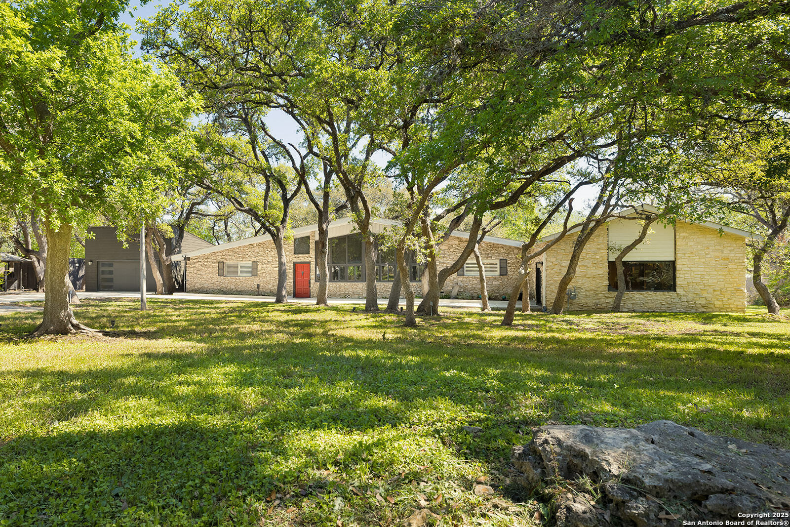 Property Photo: 15108 NW Military Hwy TX 78231
