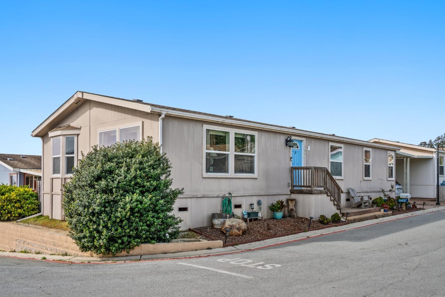 Property Photo: 1900 Highway 1 101 CA 95039