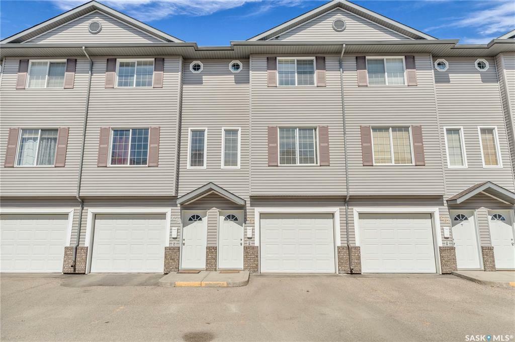 Property Photo: 3760 Cormorant Drive E SK S4N 7R8