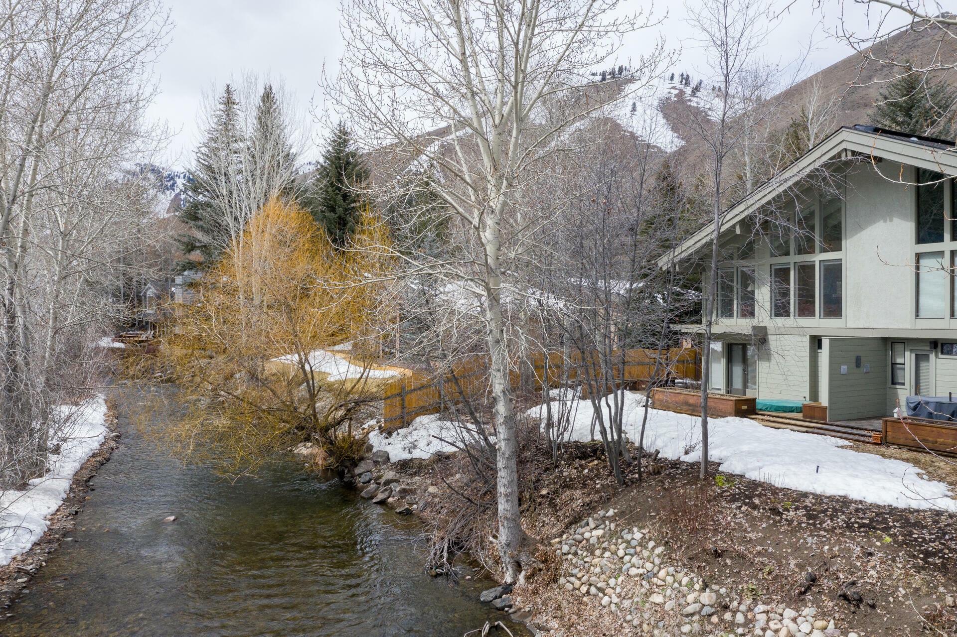 Property Photo: 271 Bald Mountain Rd B ID 83340