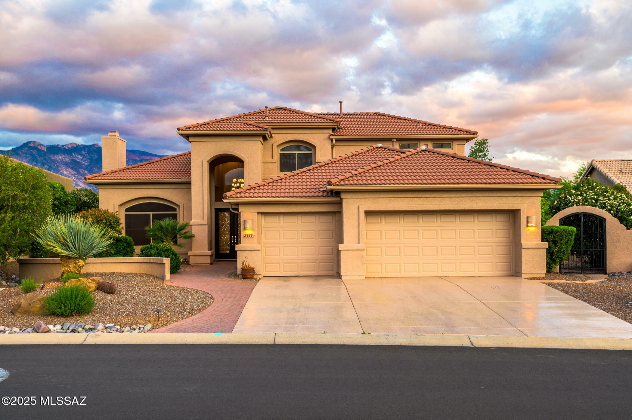 Property Photo: 37717 S Terrace Park Drive AZ 85739