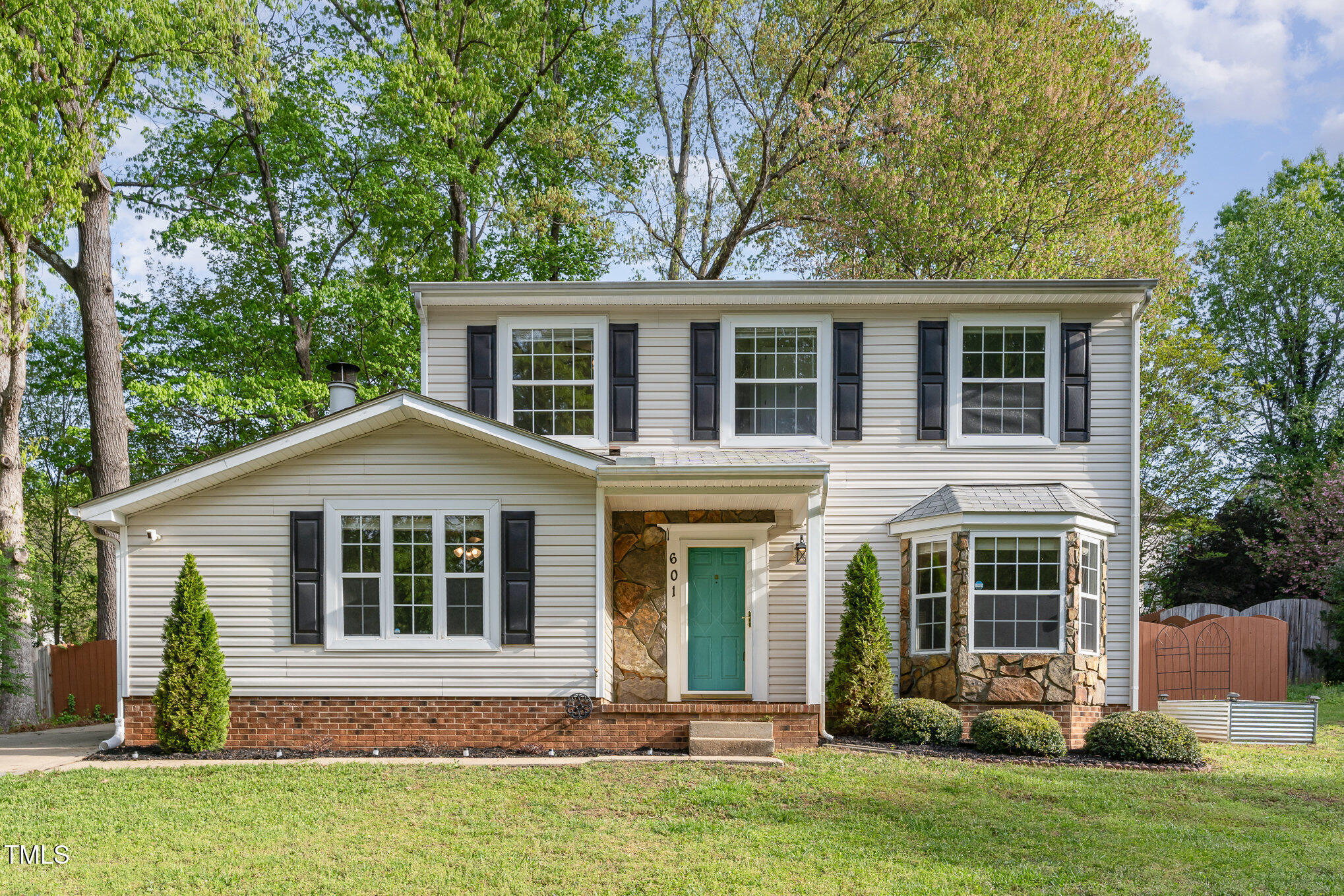 Property Photo: 601 E Dynasty Drive NC 27513