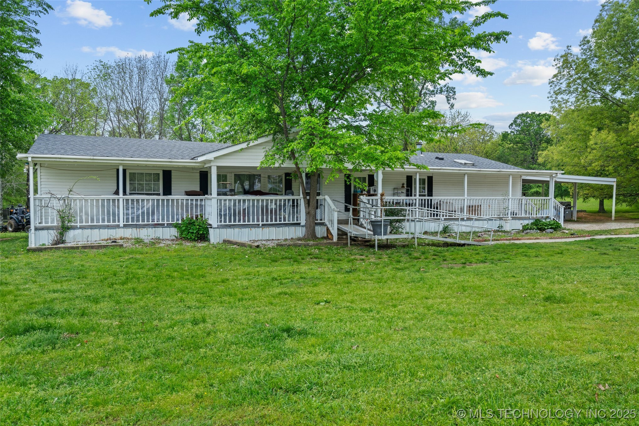 Property Photo: 466676 US Highway 64 N OK 74936