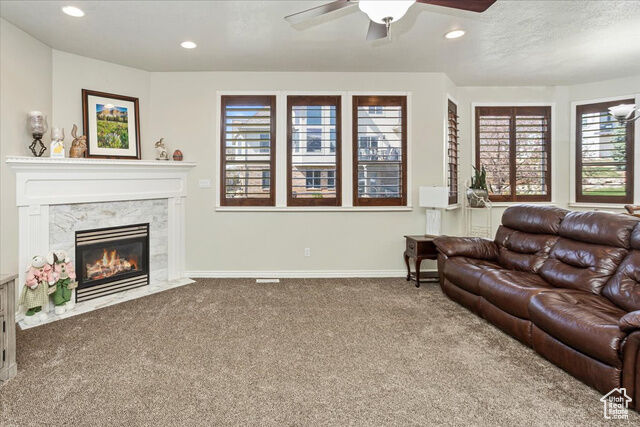 Property Photo: 168 E 3725 N UT 84414