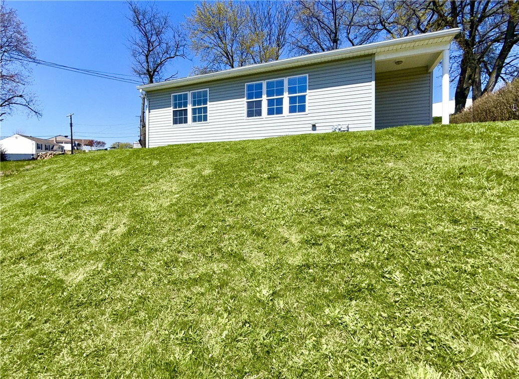 Property Photo: 1347 Coronado PA 15133