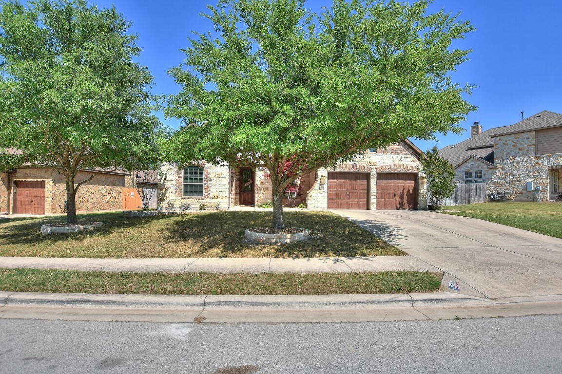 Property Photo: 1706 Ambling Trail TX 78613