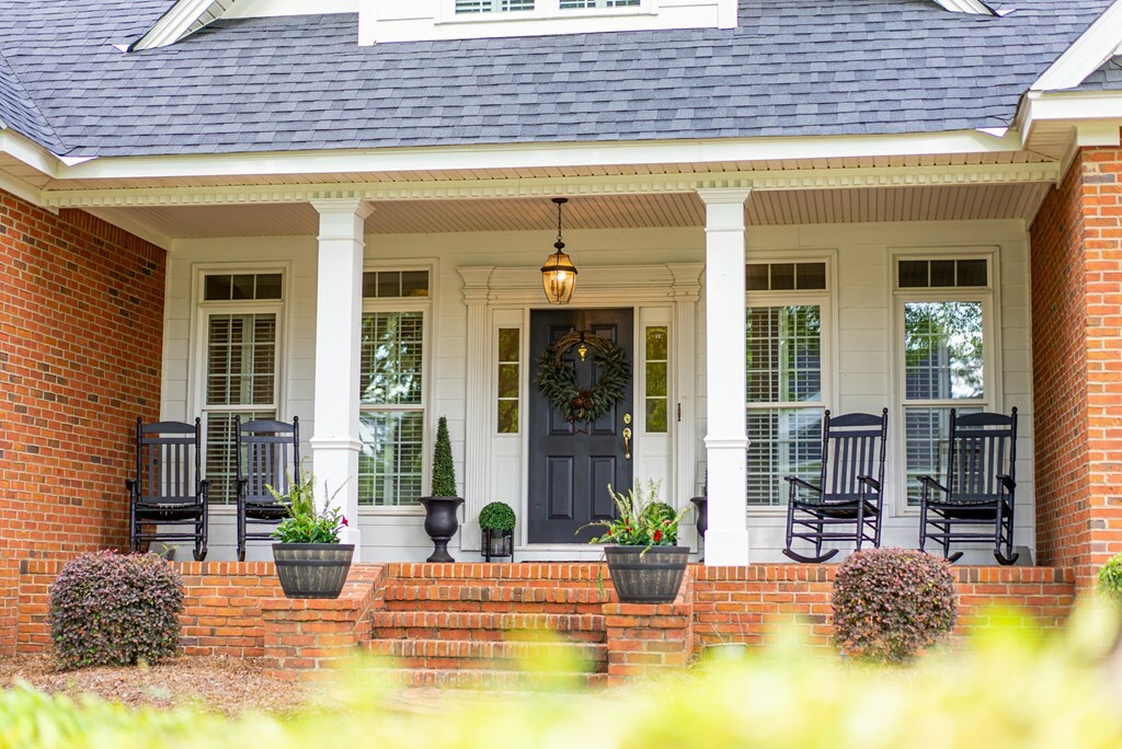 Property Photo: 2104 Beacon Ct GA 31721