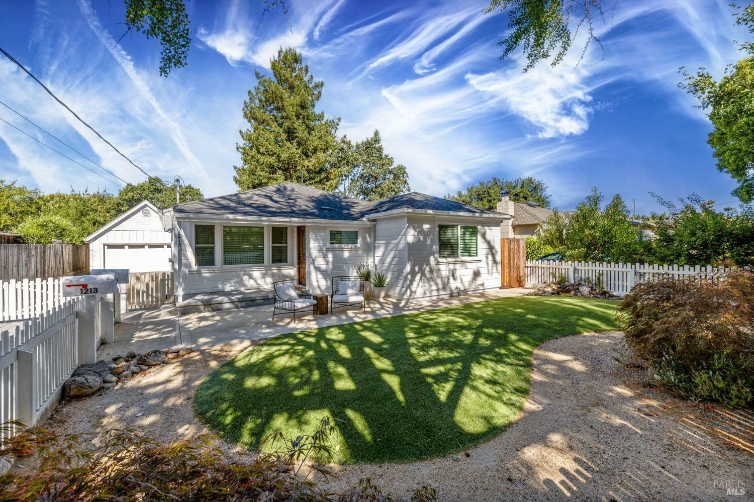 Property Photo: 1213 Stewart Street CA 95404