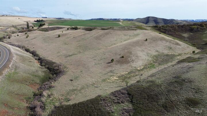 Property Photo: Nka Blindgrade Rd- Lot 3 WA 99327