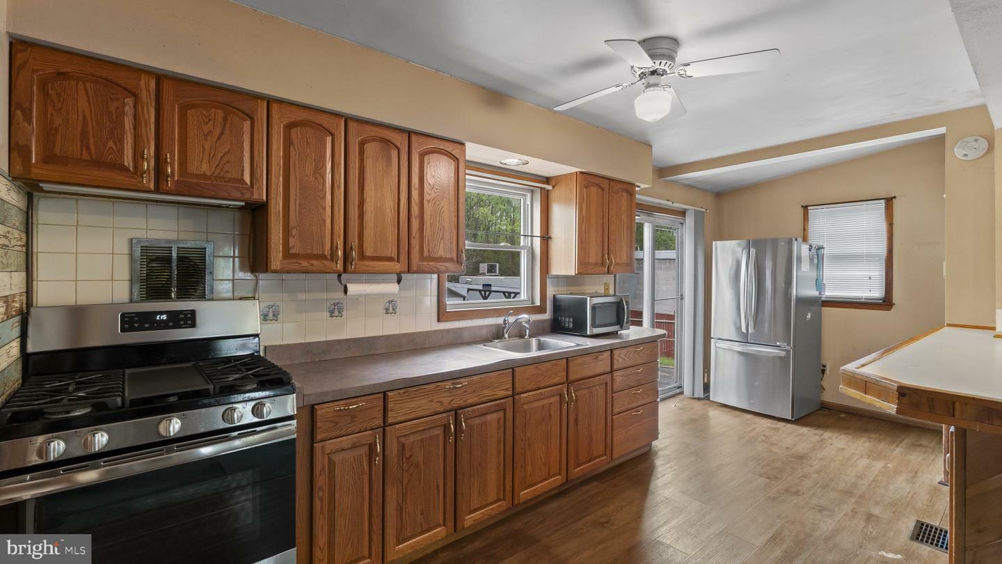 Property Photo: 1216 E Homberg Avenue MD 21221