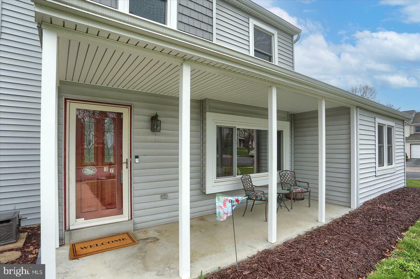 Property Photo: 37 Victoria Way PA 17011