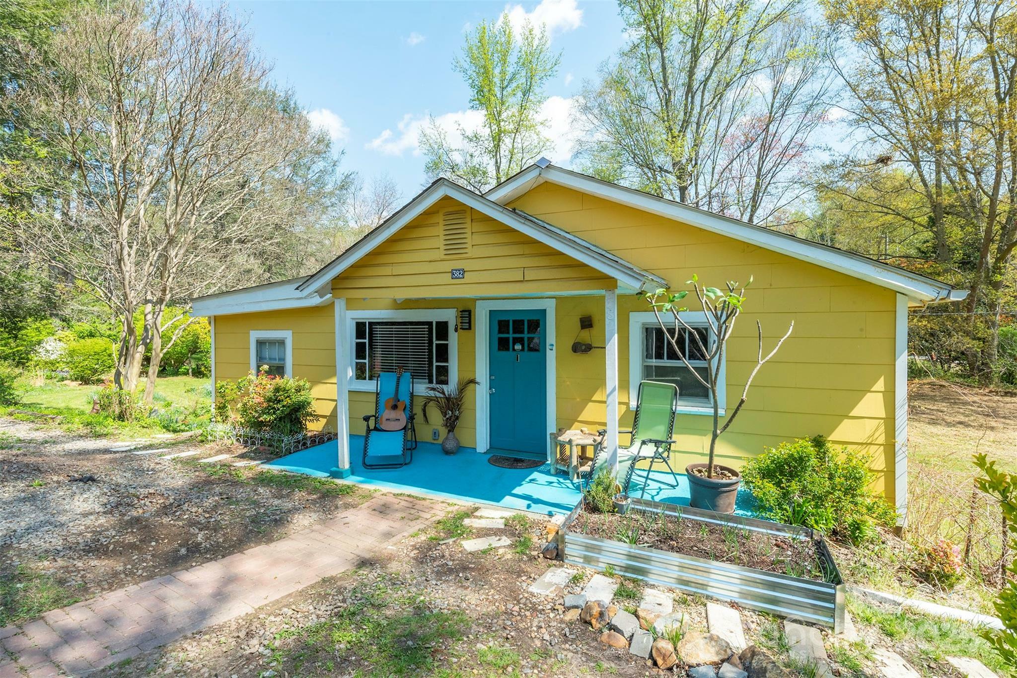 Property Photo: 382 Starnes Cove Road NC 28715