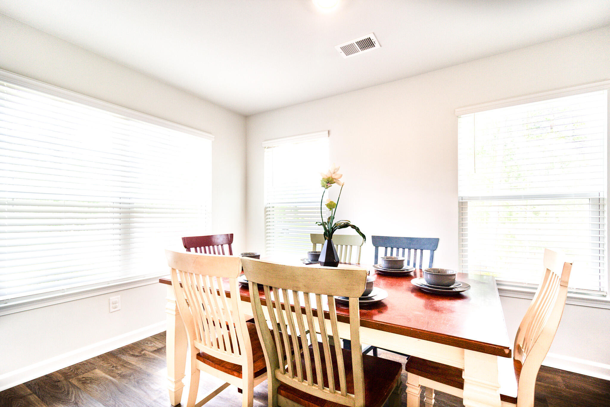 Property Photo:  115 E East Sunrise Lane  SC 29486 
