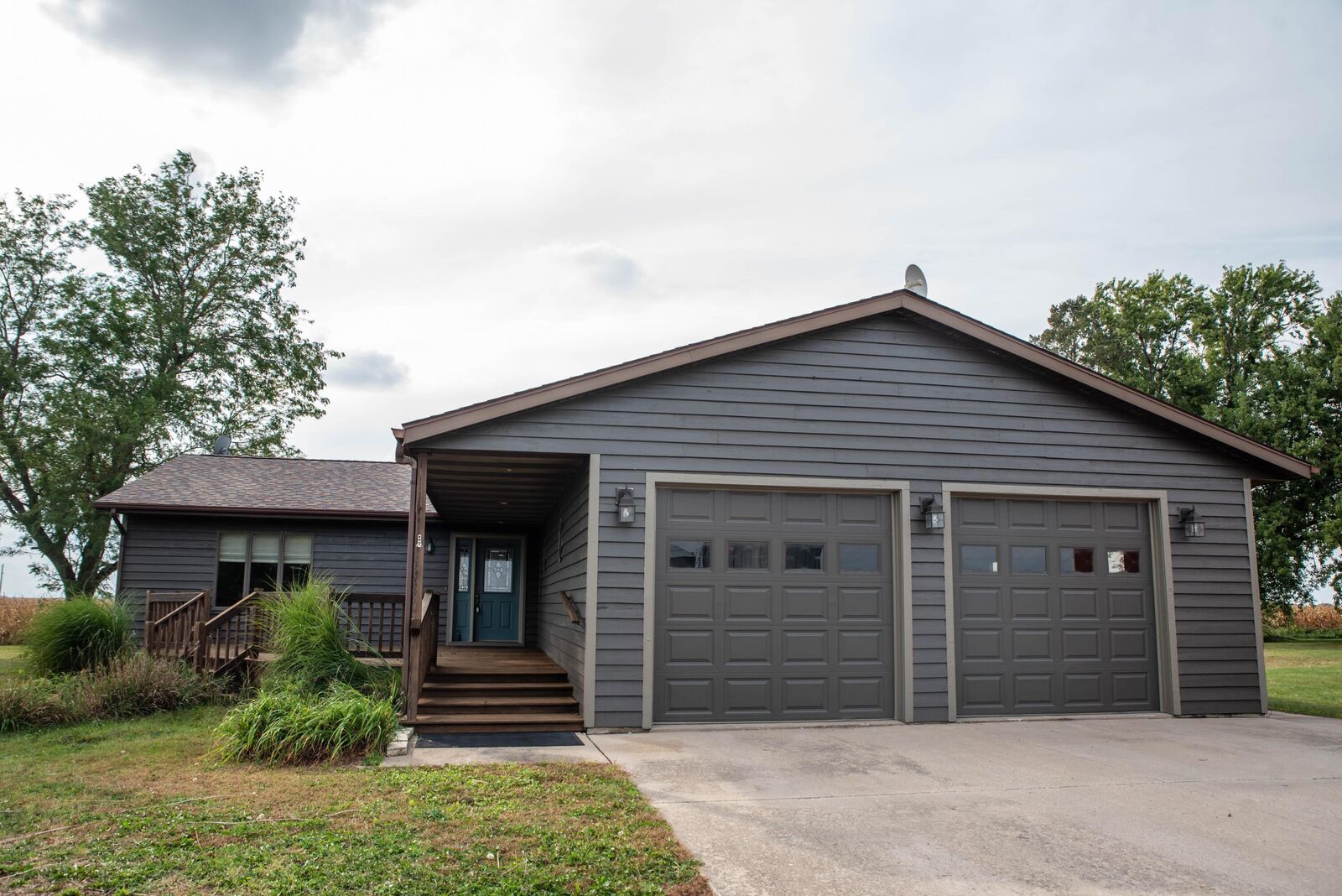 Property Photo: 2325 360th Street IA 50130