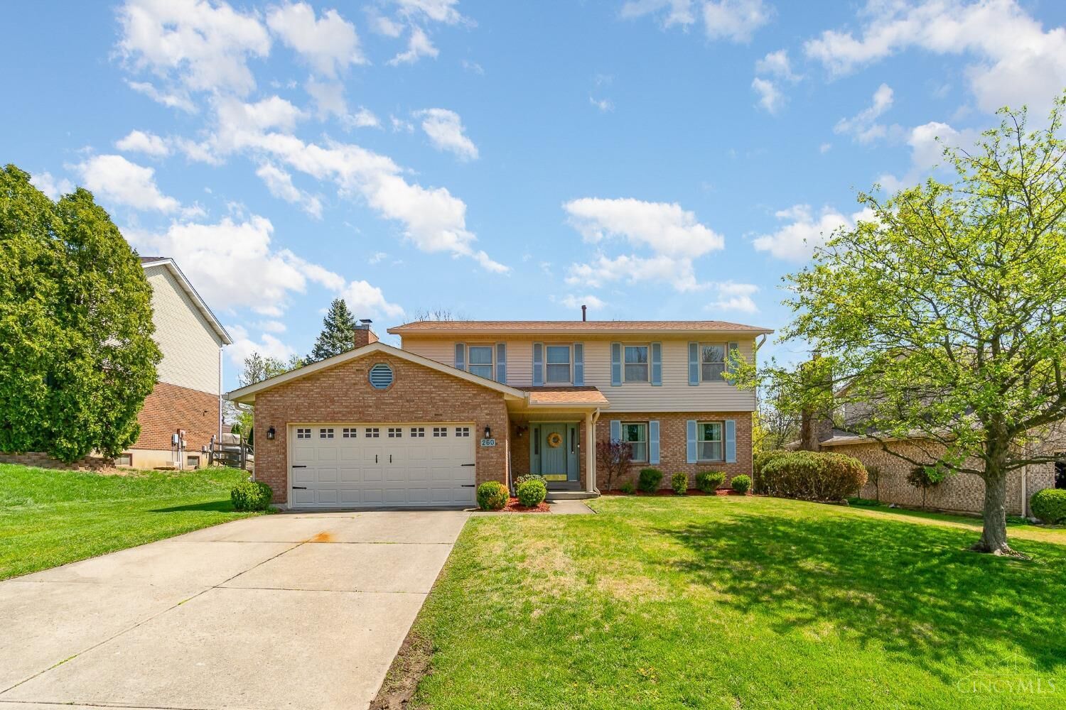 Property Photo: 260 Kings Ridge Square OH 45014