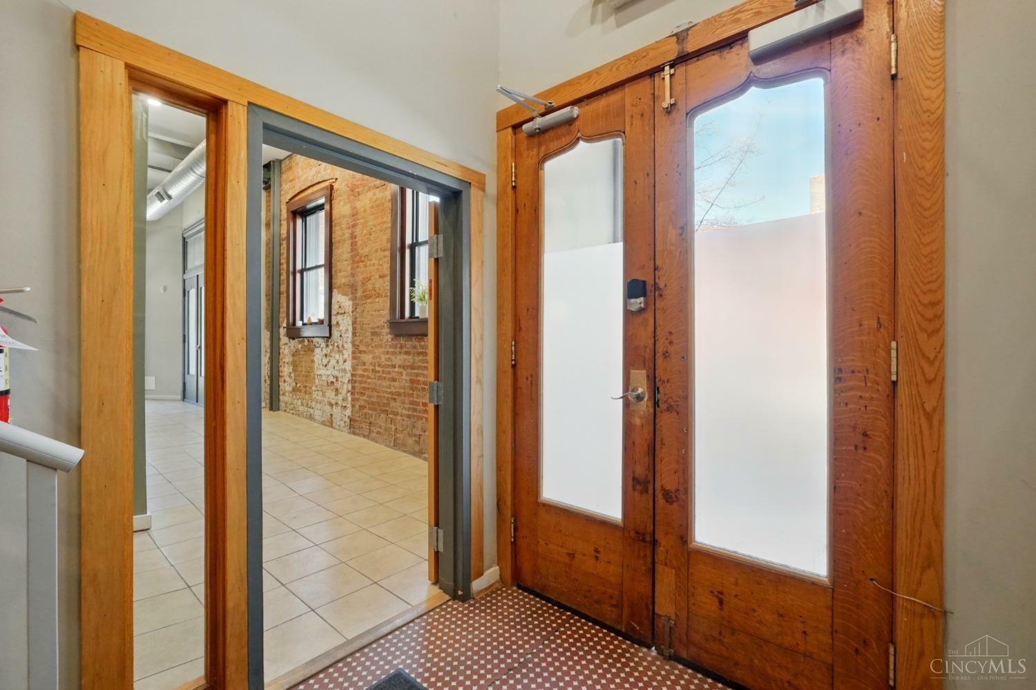 Property Photo: 1237 Vine Street OH 45202