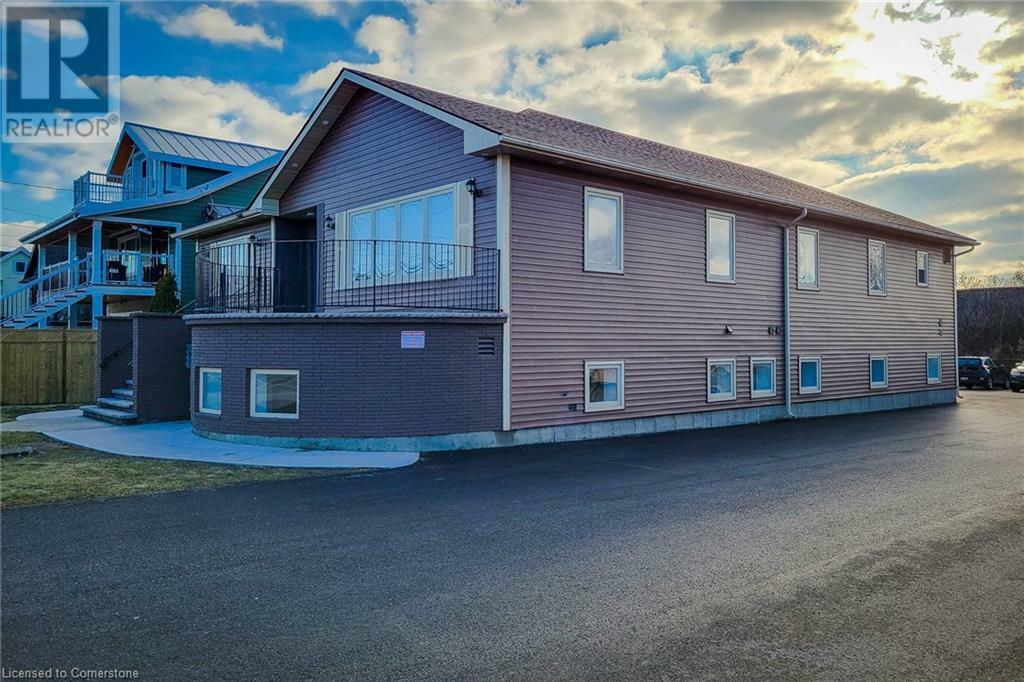 Property Photo: 180 Beach Boulevard ON L8H 6V9