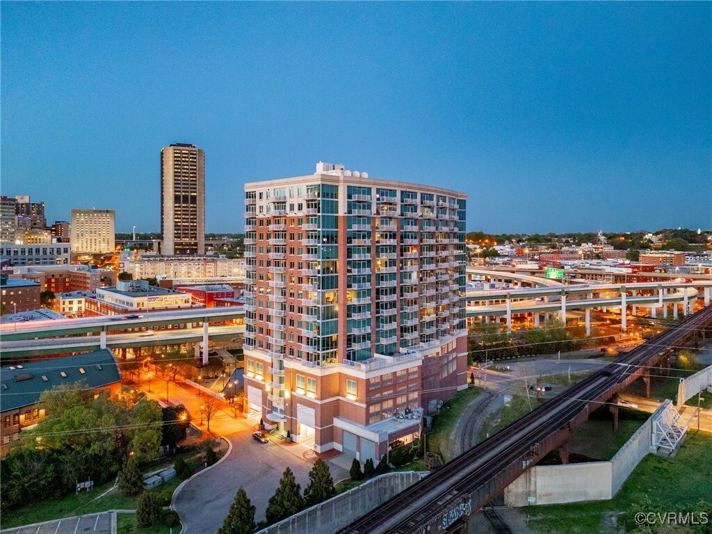 Property Photo: 301 Virginia Street U1706/1708 VA 23219