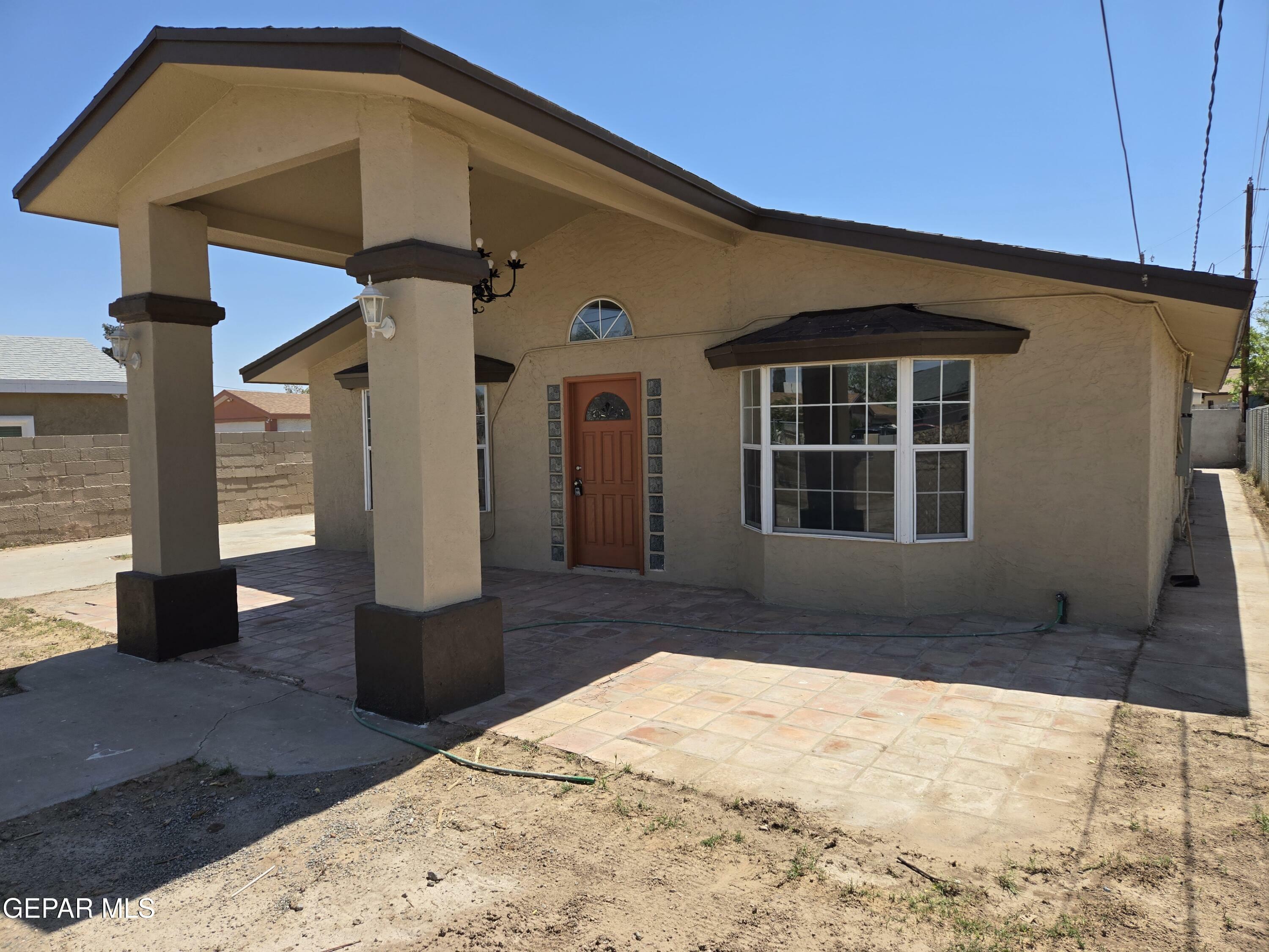 Property Photo: 8870 Harding Way TX 79907
