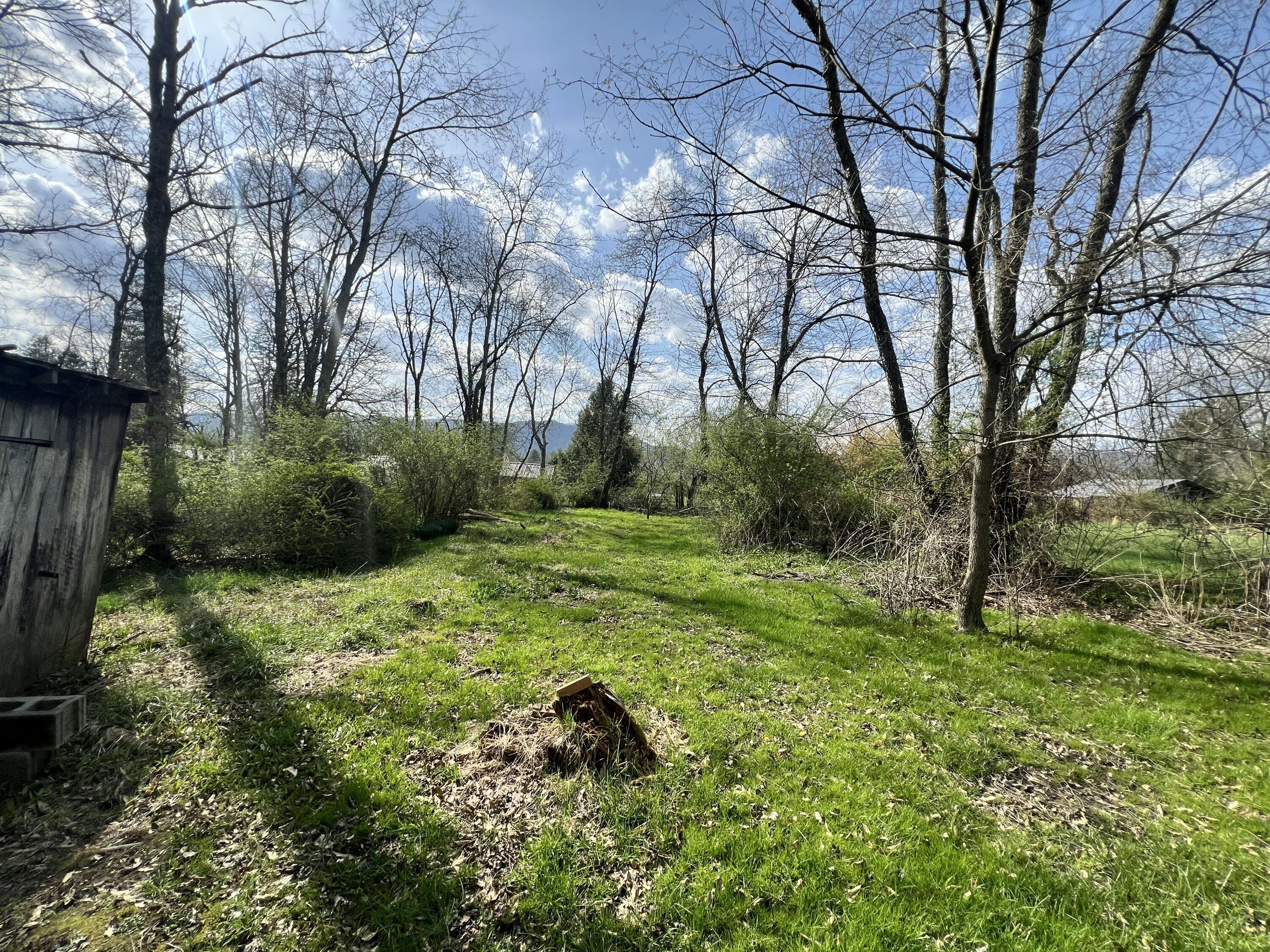 Property Photo:  257 Railroad Ln  WV 24991 