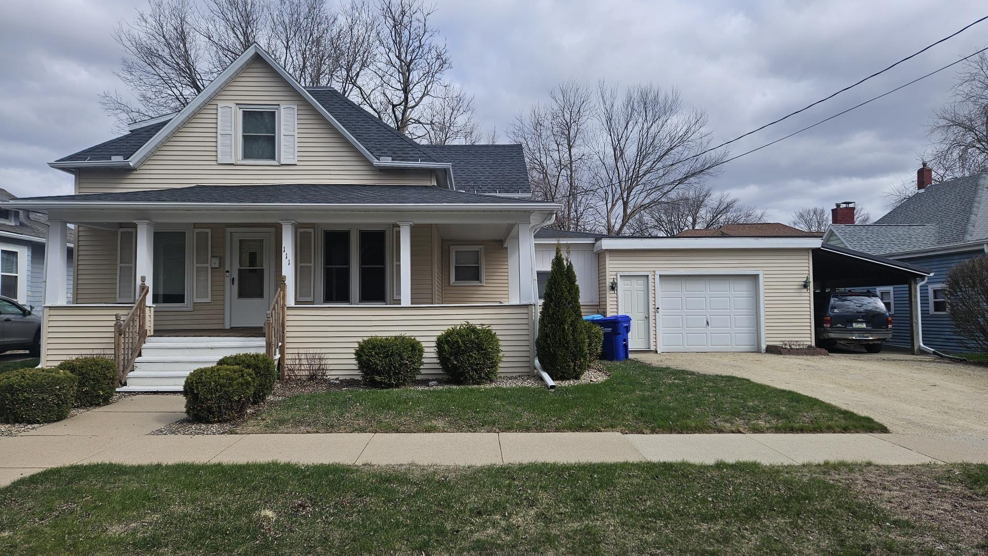 Property Photo: 111 1st St. NW IA 50662