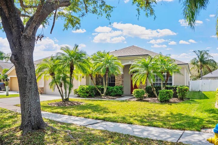 Property Photo:  1418 Hurley Pond Lane  FL 33596
