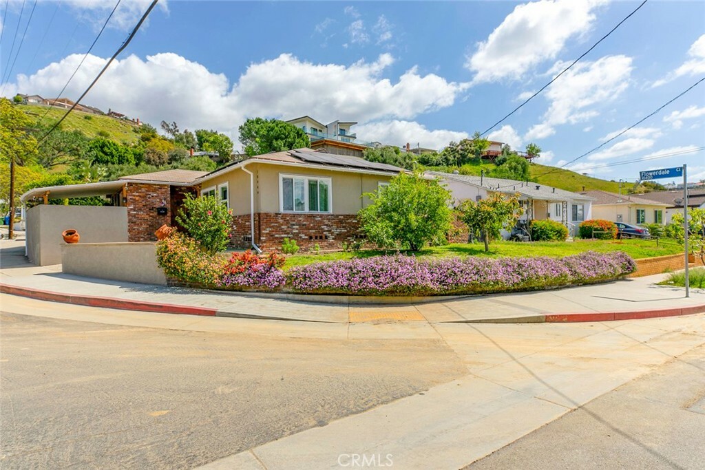 Property Photo: 10444 Flowerdale Court CA 91352