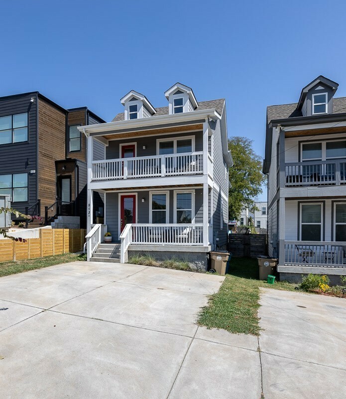 Property Photo: 913 Delmas Ave A TN 37216