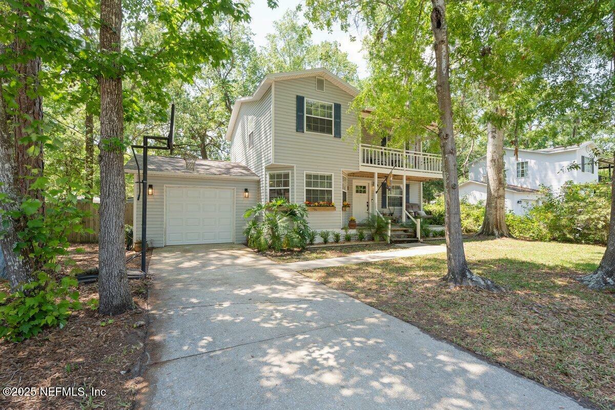 Property Photo: 1331 Eisenhower Drive FL 32084