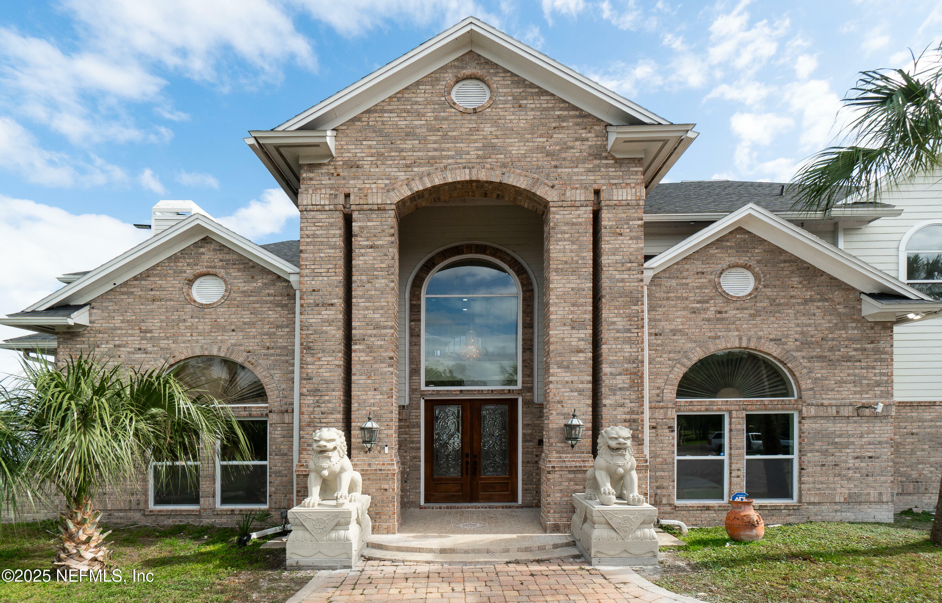Property Photo: 5115 Ortega Farms Boulevard FL 32210
