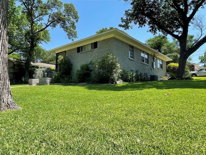 Property Photo:  3608 Oak Creek Circle  TX 75227 