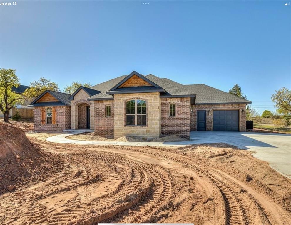 Property Photo: 8241 Buffalo Ridge OK 73007