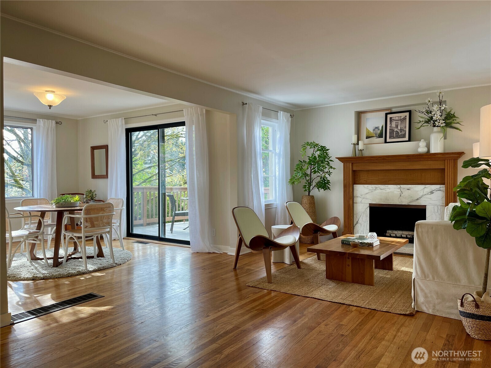 Property Photo: 6232 38th Avenue NE WA 98115