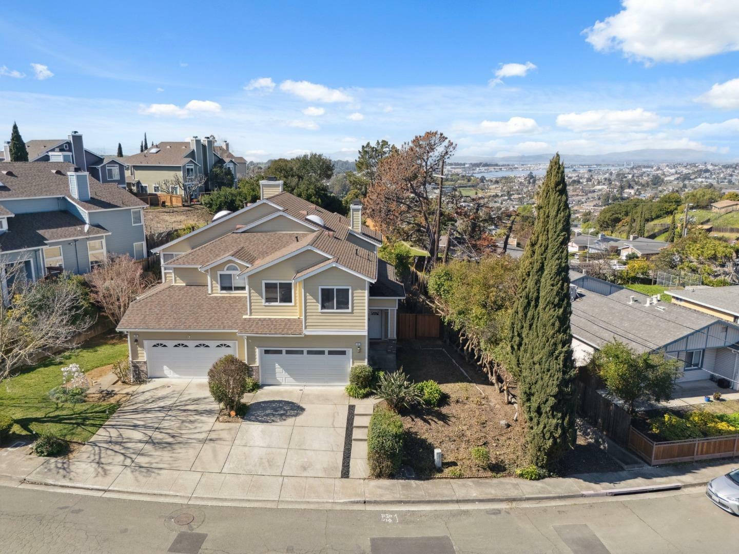 Property Photo: 107 Del Sur Street CA 94591