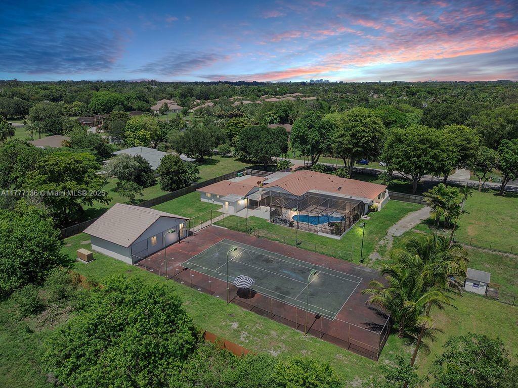 Property Photo: 5141 SW 109th Ave FL 33328